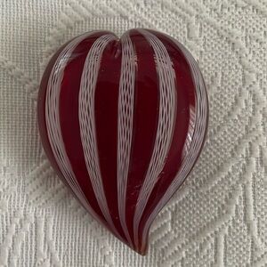 Murano glass heart paperweight